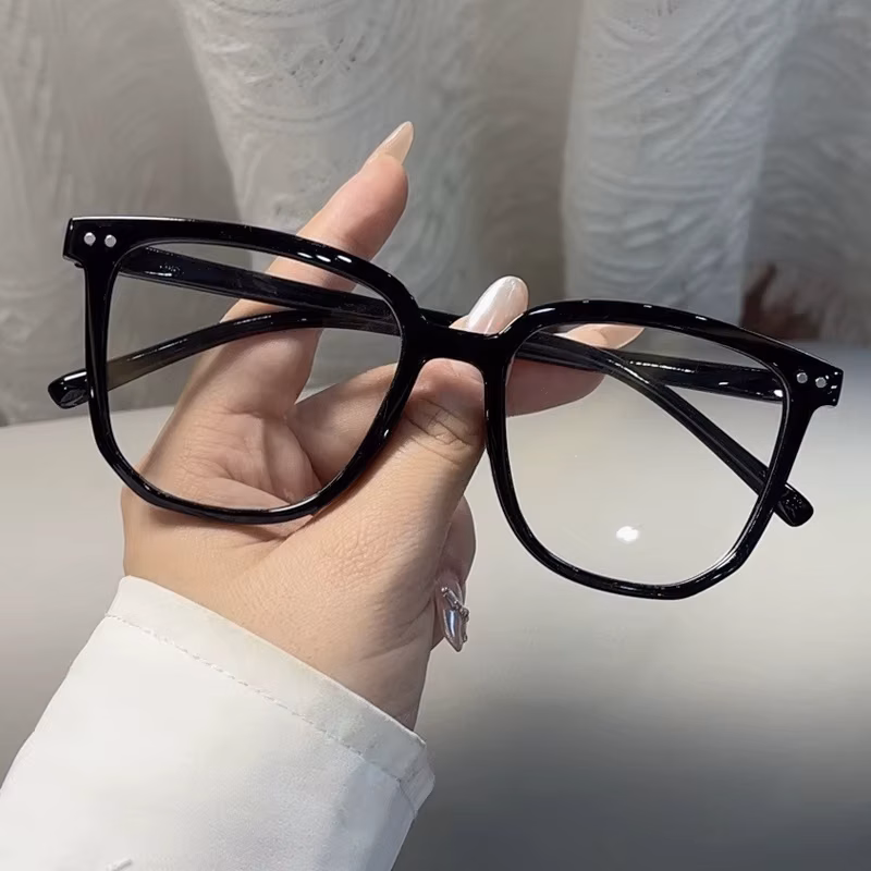 Protective Glasses Anti-blue Light Glasses Frame for Women with Regular Eyeglass Frame Finished Retro Flat Light Frame