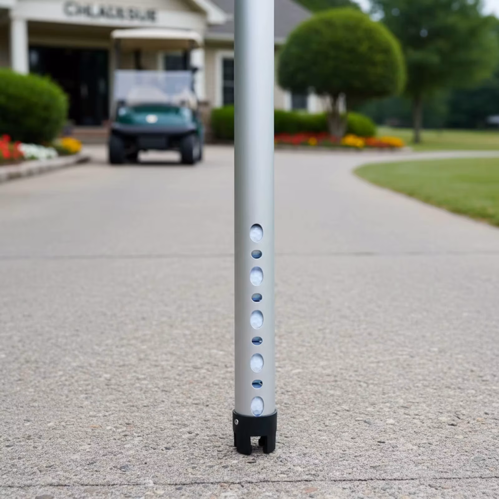 Golf Ball Grabber Portable Golf Ball Picker Upper Tube Sports Equipment High Capacity Clip on Design for Driving Range