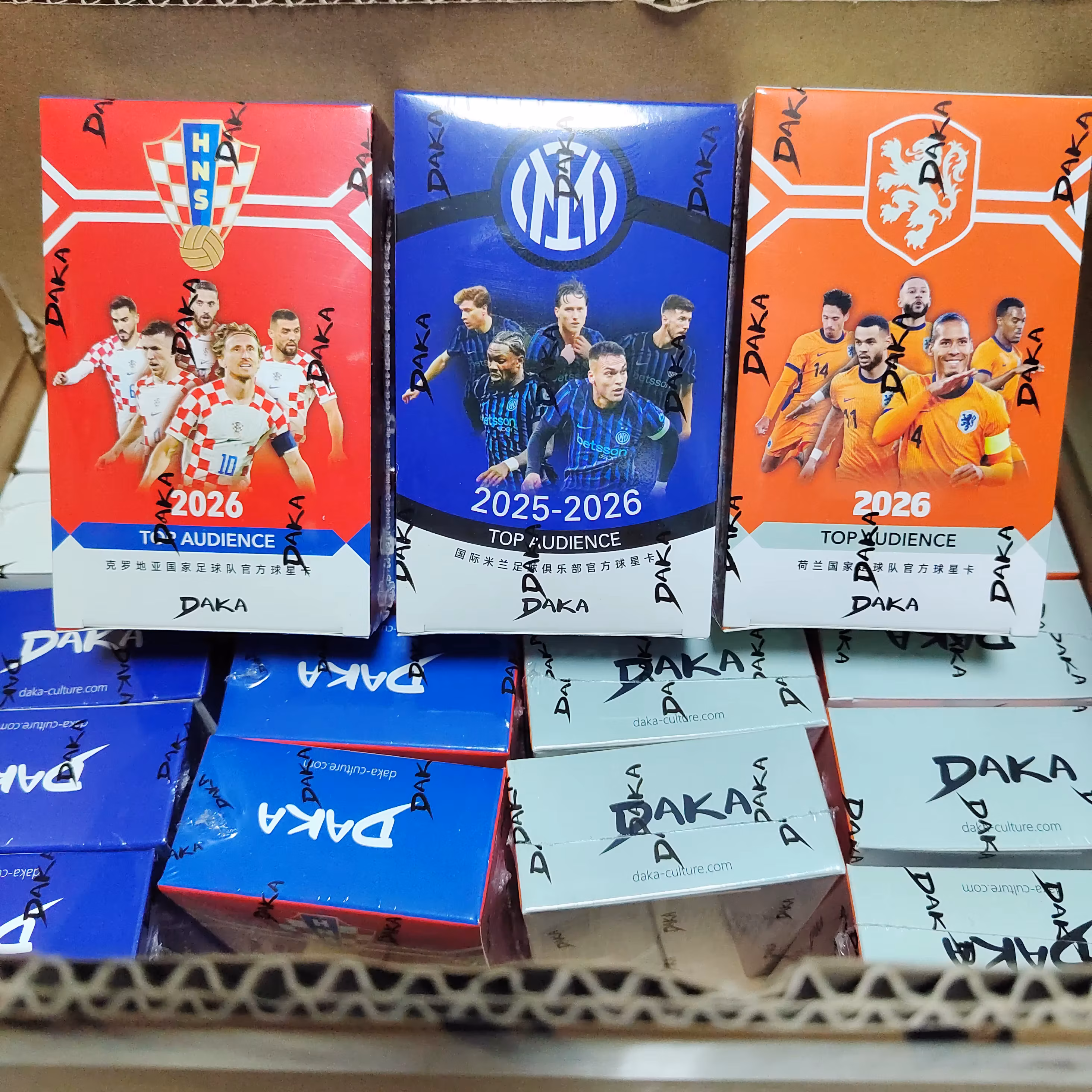 Daka Audience Netherlands football Star Trading Cards Croatia Milano team Card Modrić Marco Lautaro Signature Card Box