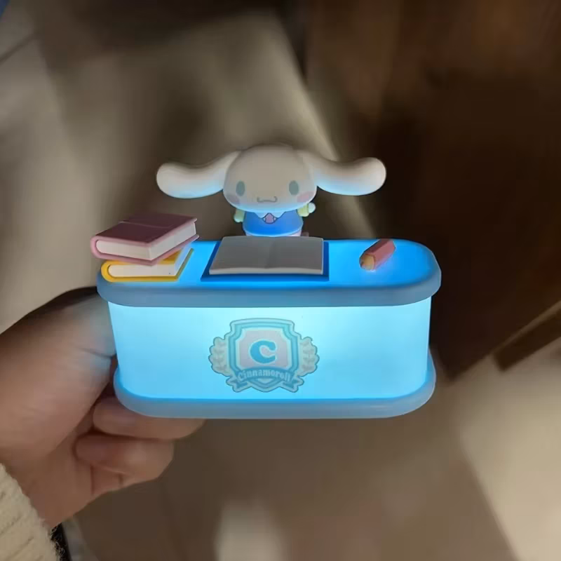 Sanrio Kuromi Usb Rechargeable Light Pochacco Study Lamp Cinnamoroll Portable Night Light Desk Anime Cute Cartoon Holiday Toys