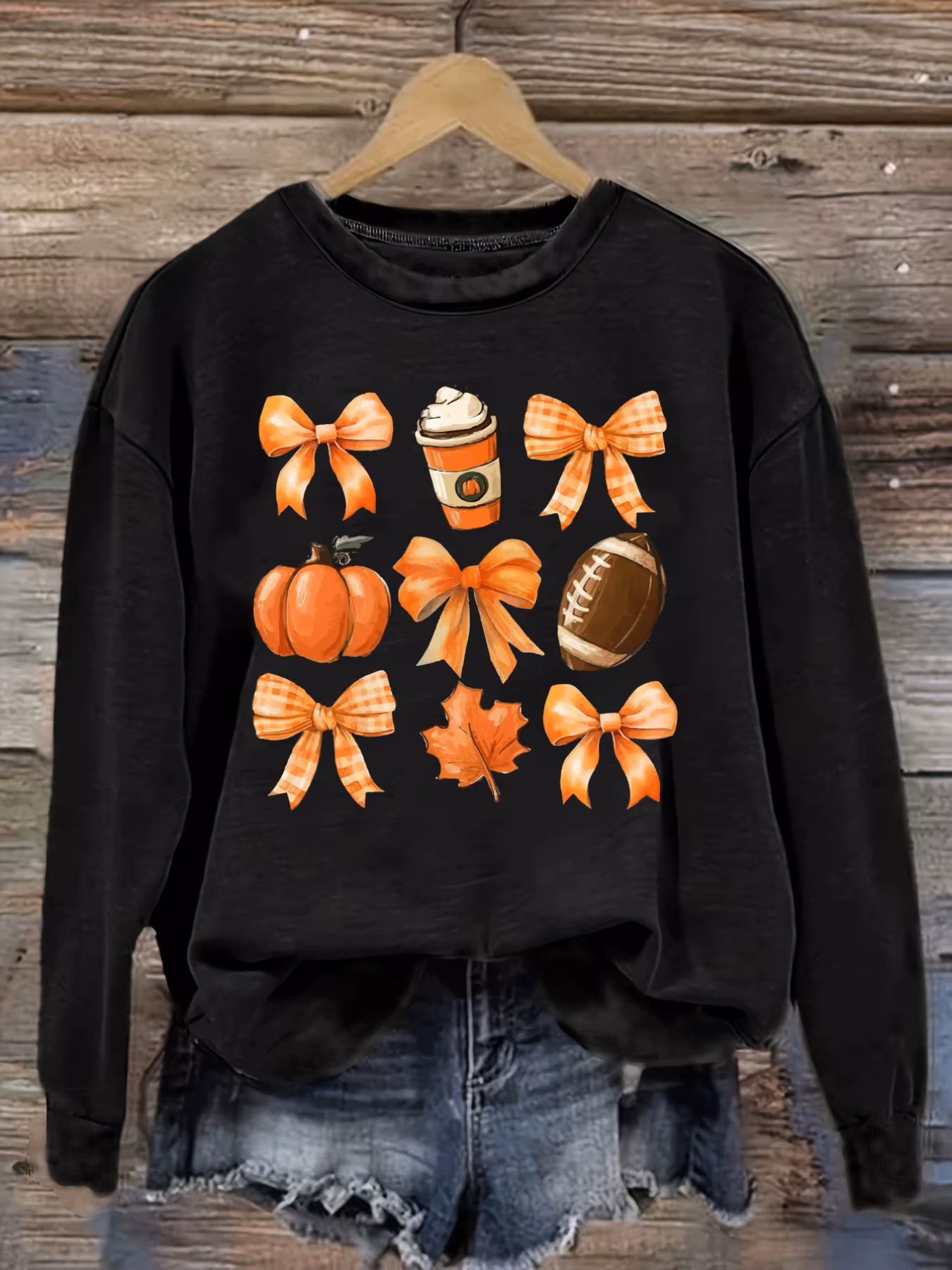 Women's Casual Long Sleeve Crew Neck T-Shirt Pumpkin Bowls Coffee Football Leaves Design, Round Neck Women's Clothing, Machine Washable, Slightly Elastic, Loose Fit, Spring Autumn Winter Women's T-Shirt, Halloween Costume Outfit