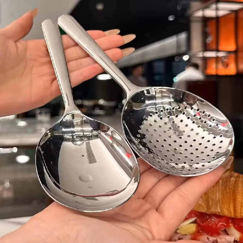 1Pc Big Head Stainless Steel Round Spoon Large Size Dining Spoon Rice Serving Spoon Drain Hole Heat Spoons Kitchen Tool Utensils