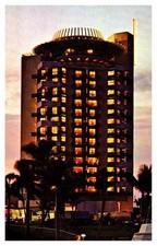 Fort Lauderdale FL postcard Pier 66 Hotel & Marina Sky High j/27 AT8461
