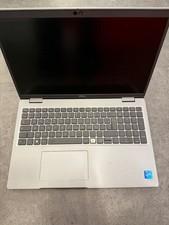 PC Ordinateur portable DELL 5520 - NE SALLUME PAS - NE CHARGE PAS