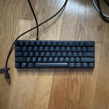 Compact Black Wired Mechanical Keyboard, English Qwerty, Portable Plastic