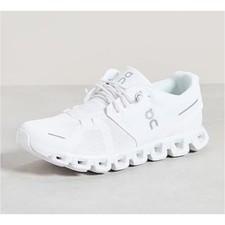 On Women Cloud 5 Sneakers Running Shoes White/White, Size 8