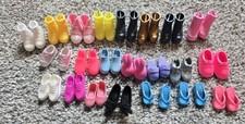 Lot 22 pairs (44 shoes) Skipper and Stacie Barbie teen shoes sneakers sandals